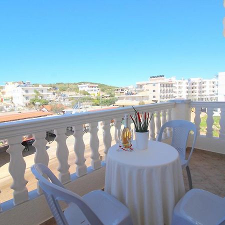 Centrum Hotel Ksamil Esterno foto
