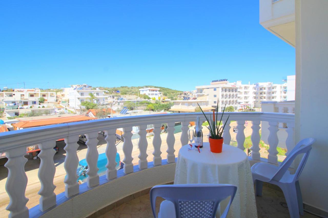 Centrum Hotel Ksamil Esterno foto